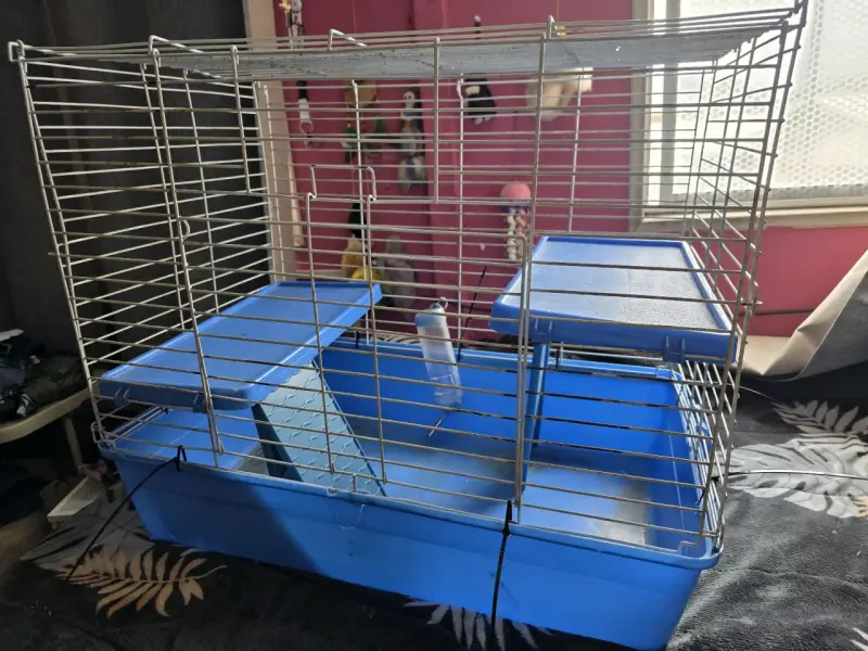 Jaula para mascotas pequeña de dos niveles - 1
