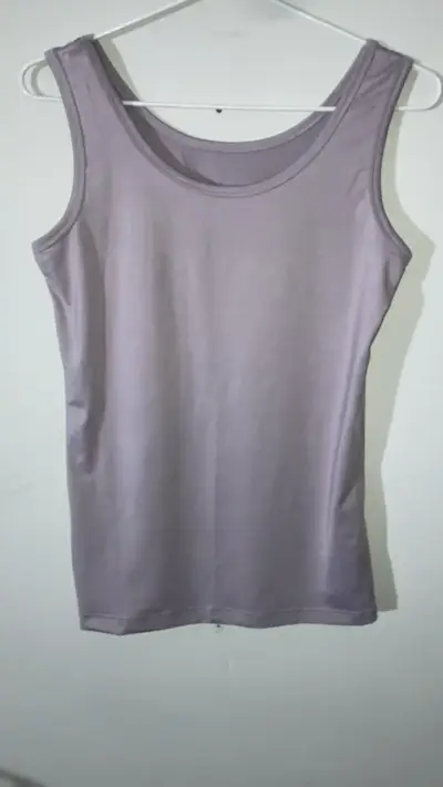 Polera sin mangas básica lila para mujer - miniatura 1