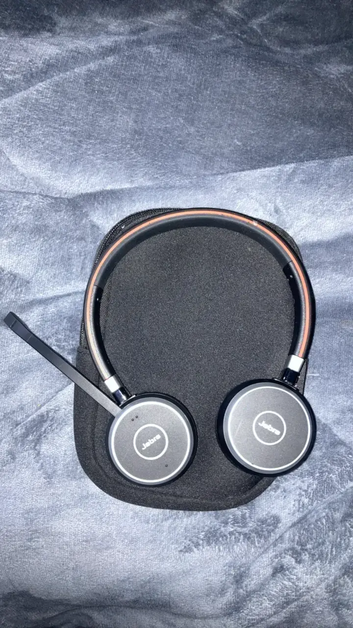 Auriculares Jabra con estuche portátil - 2