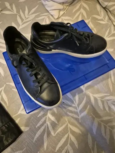 Zapatillas azules Clarks de cuero - miniatura 1