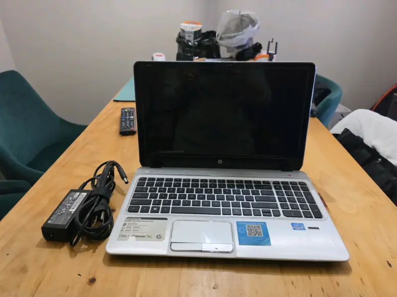 Laptop HP Envy 15.6 pulgadas Intel Core i5 - 4