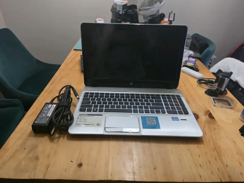 Laptop HP Envy 15.6 pulgadas Intel Core i5 - 6