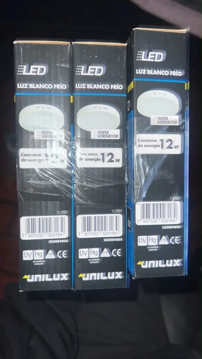 Panel LED Unilux sobrepuesto 12W - 2