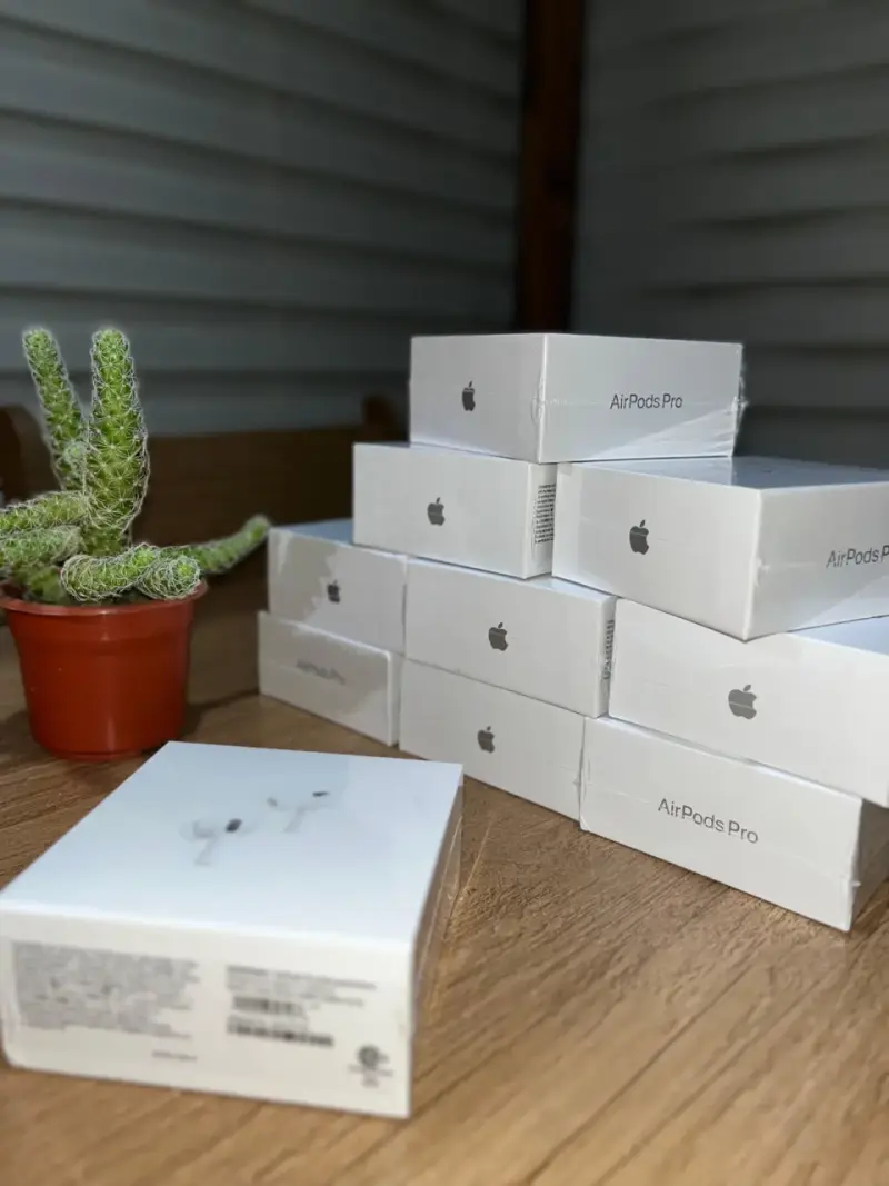 AirPodsPro nuevos en caja sellada y Cargadores - 1