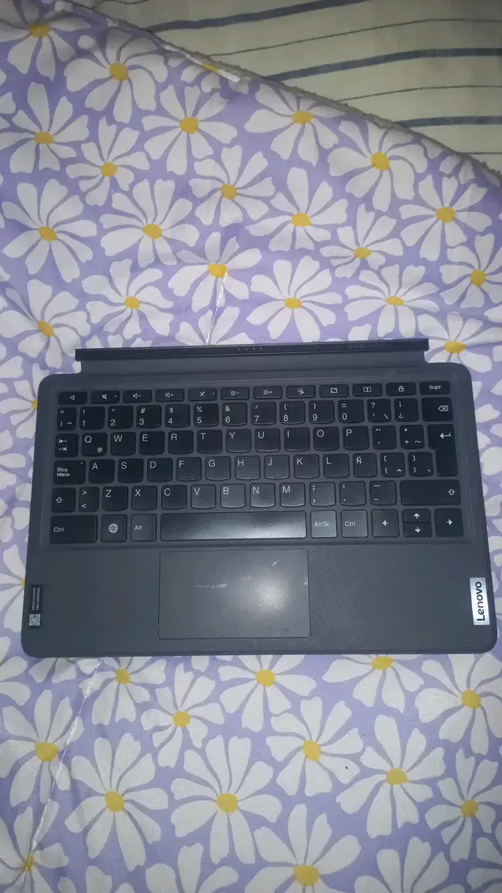Teclado Lenovo desmontable para tablet - 1