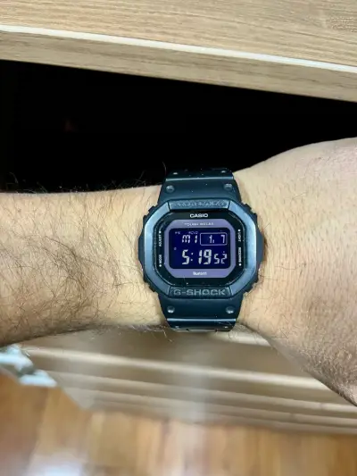 Reloj Casio G-Shock solar Bluetooth negro - miniatura 1