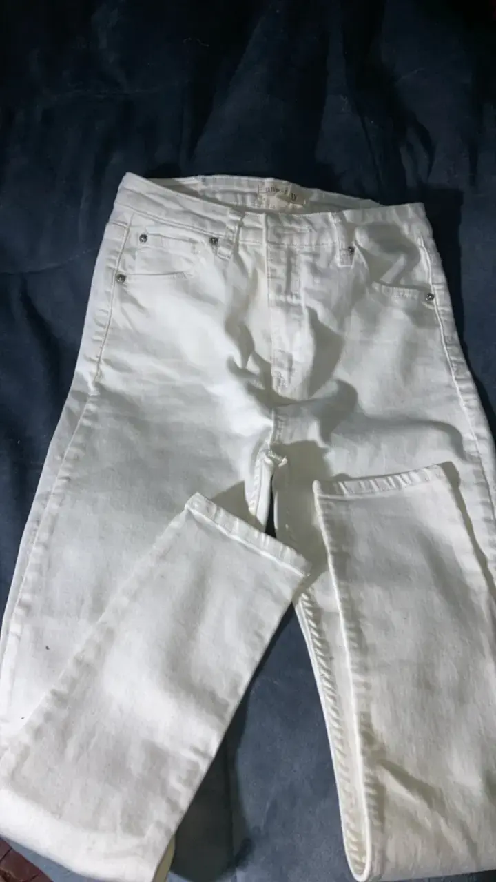 Jeans blancos de mujer en buen estado - 1