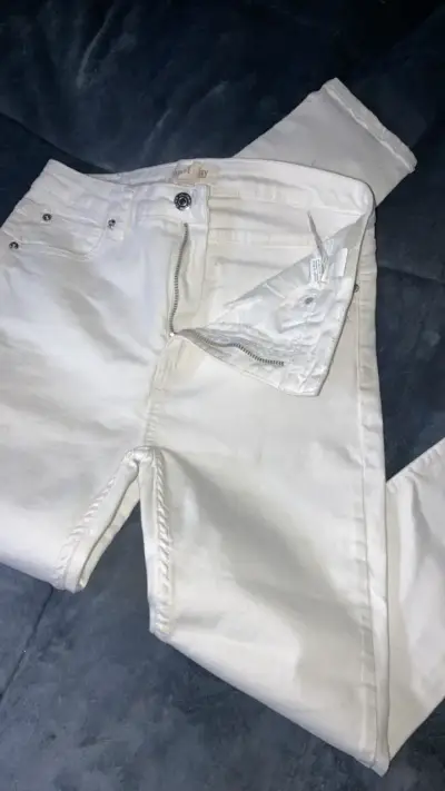Jeans blancos de mujer en buen estado - miniatura 4