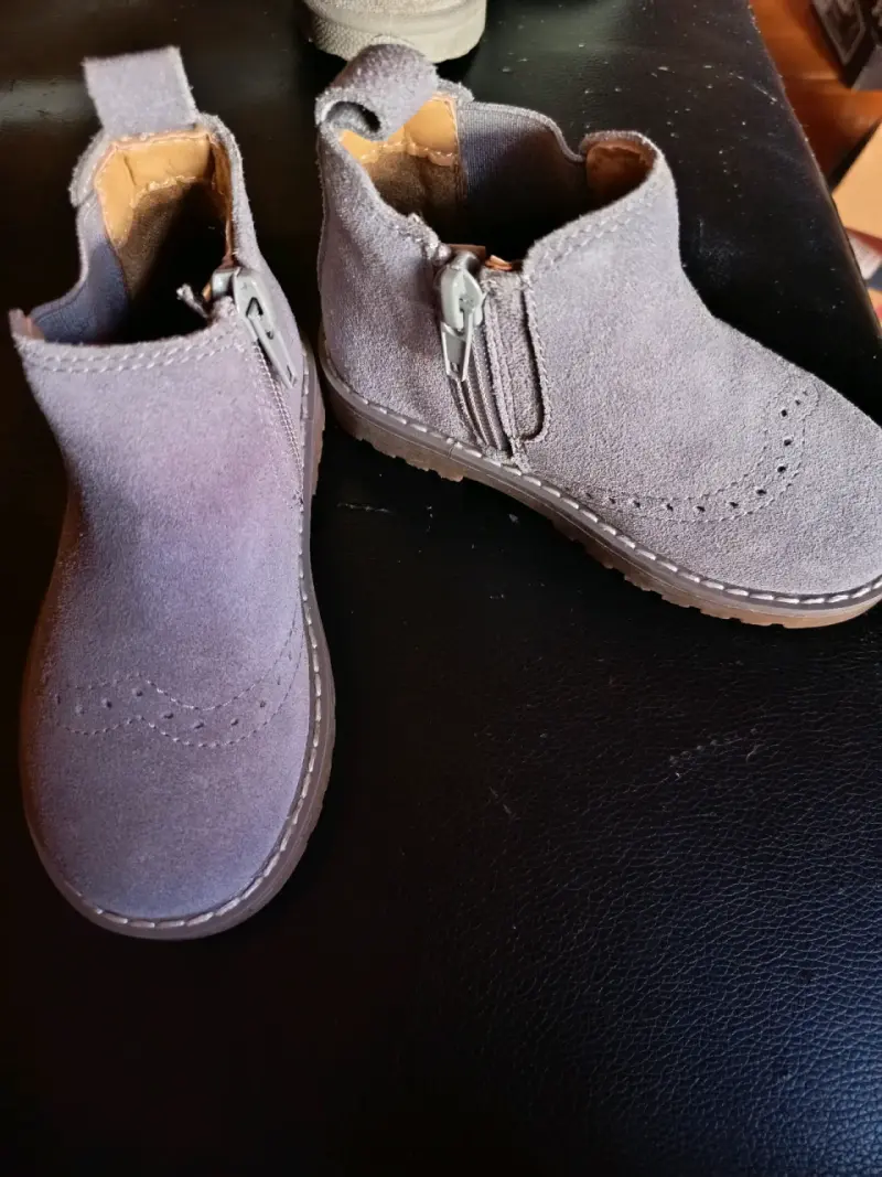 Botines de gamuza gris para niña N° 23 - 1