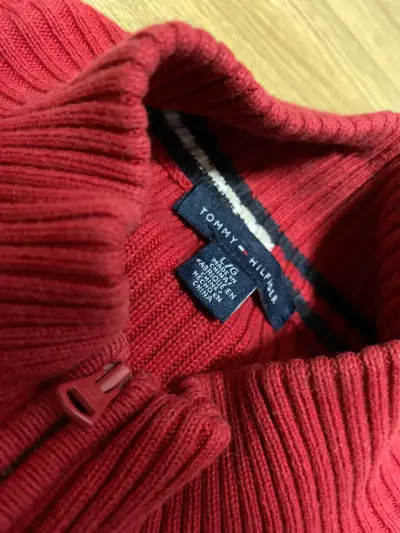 Suéter rojo Tommy Hilfiger para hombre - miniatura 3