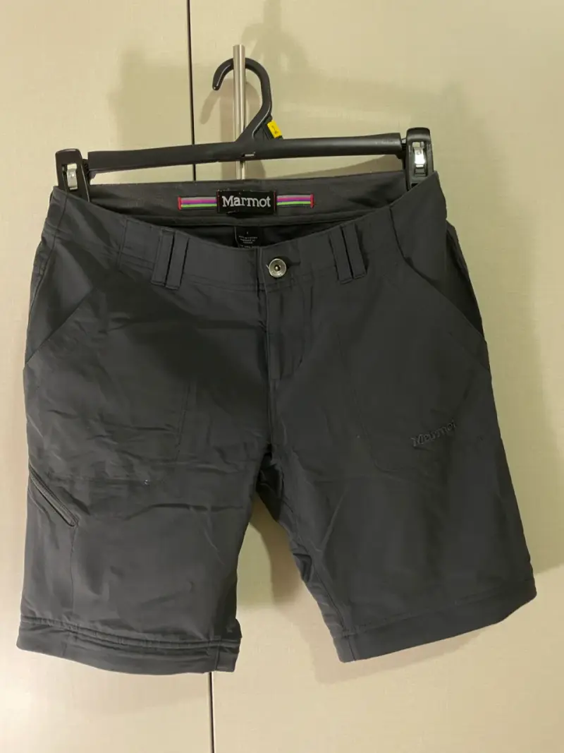 Pantalones Marmot grises para mujer - 5