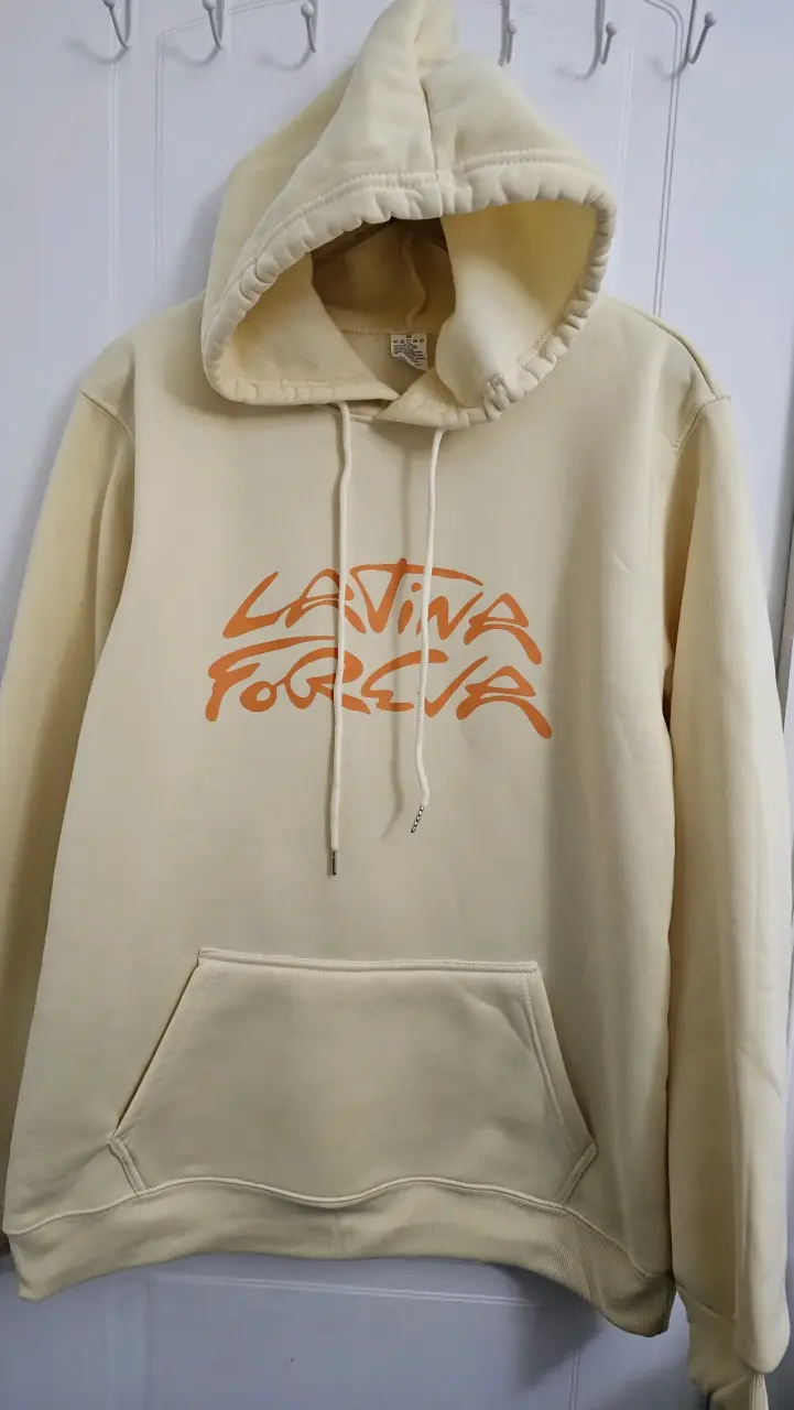Polerón beige con capucha 'Latina Forever' - 1