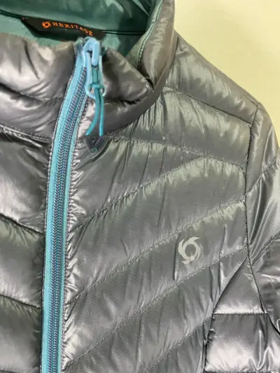 Chaqueta pluma 650fp celeste metalizado para mujer - miniatura 2