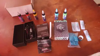 Kit completo de tatuaje con tintas y accesorios - miniatura 1