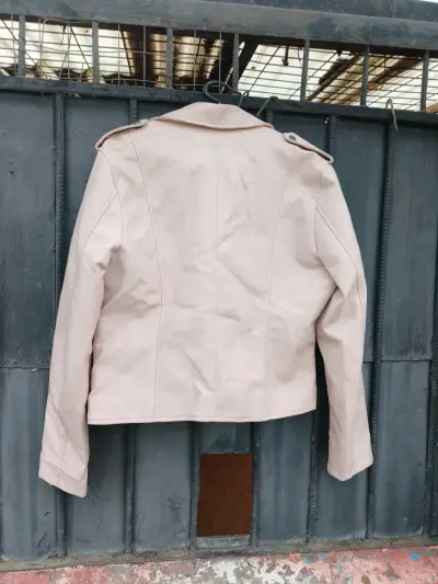 Chaqueta biker de cuero sintético palo rosa - miniatura 2