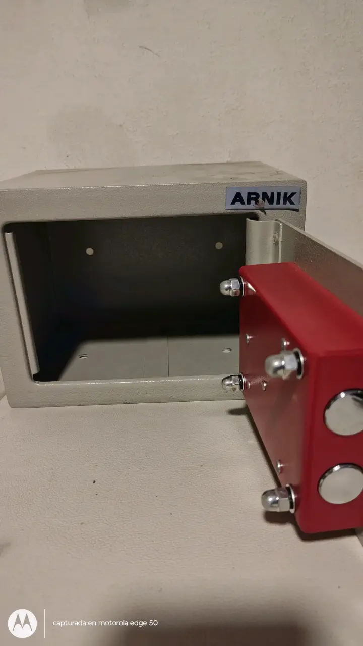 Caja fuerte Arnik con llave - 3