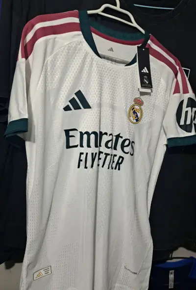 Camiseta Adidas Real Madrid 2026 nueva - miniatura 1