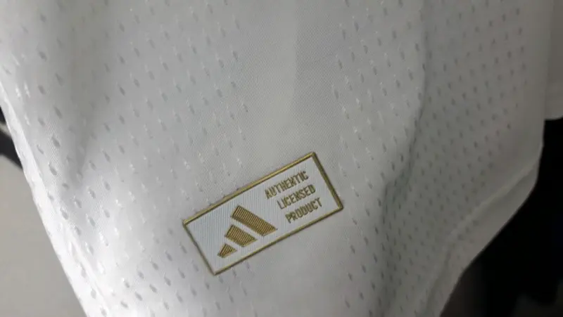 Camiseta Adidas Real Madrid 2026 nueva - 4