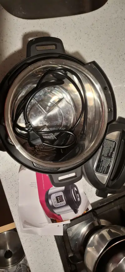 Olla a presión eléctrica Instant Pot Duo - miniatura 3