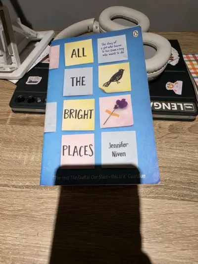 Libro 'All the Bright Places' de Jennifer Niven - miniatura 1