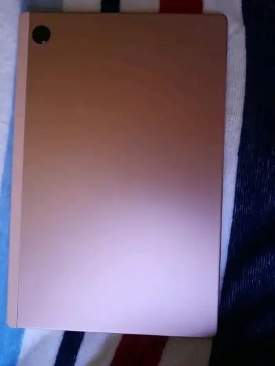 Tablet Samsung Galaxy Tab A8 en buen estado - miniatura 2