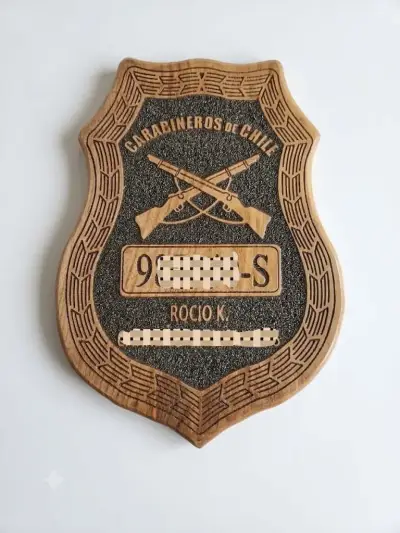 Escudo decorativo Carabineros de Chile en madera - miniatura 1