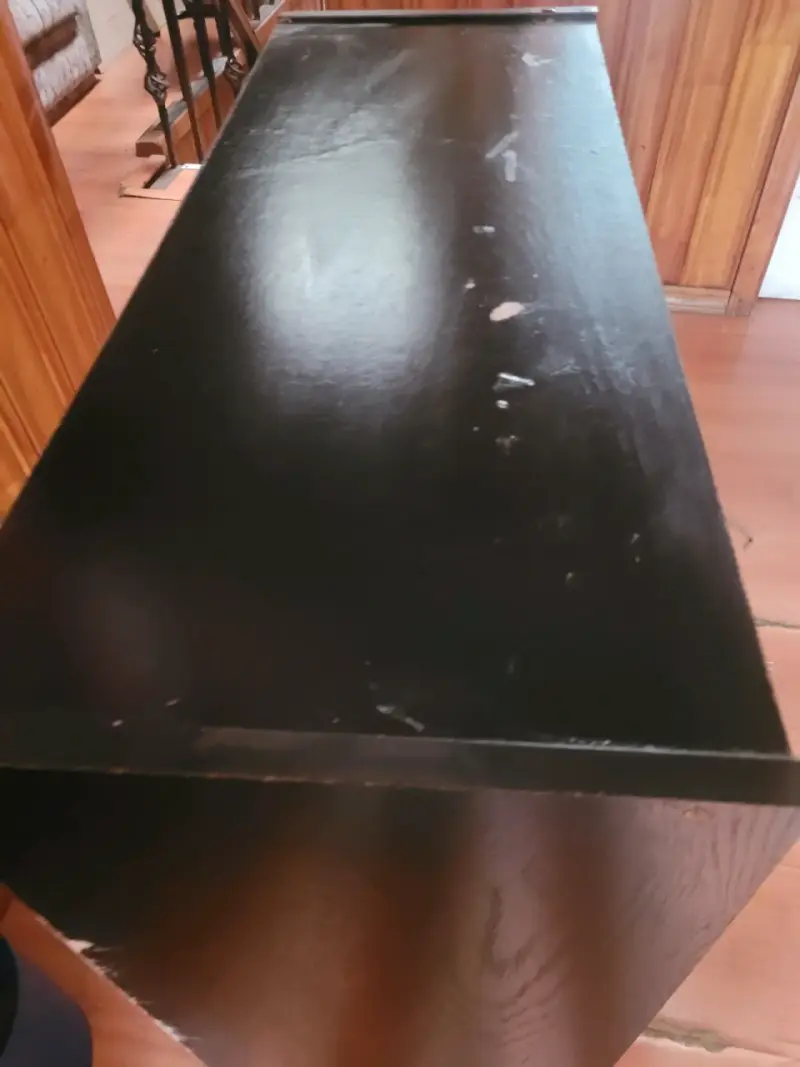 Estante de madera negro con tres niveles - 3