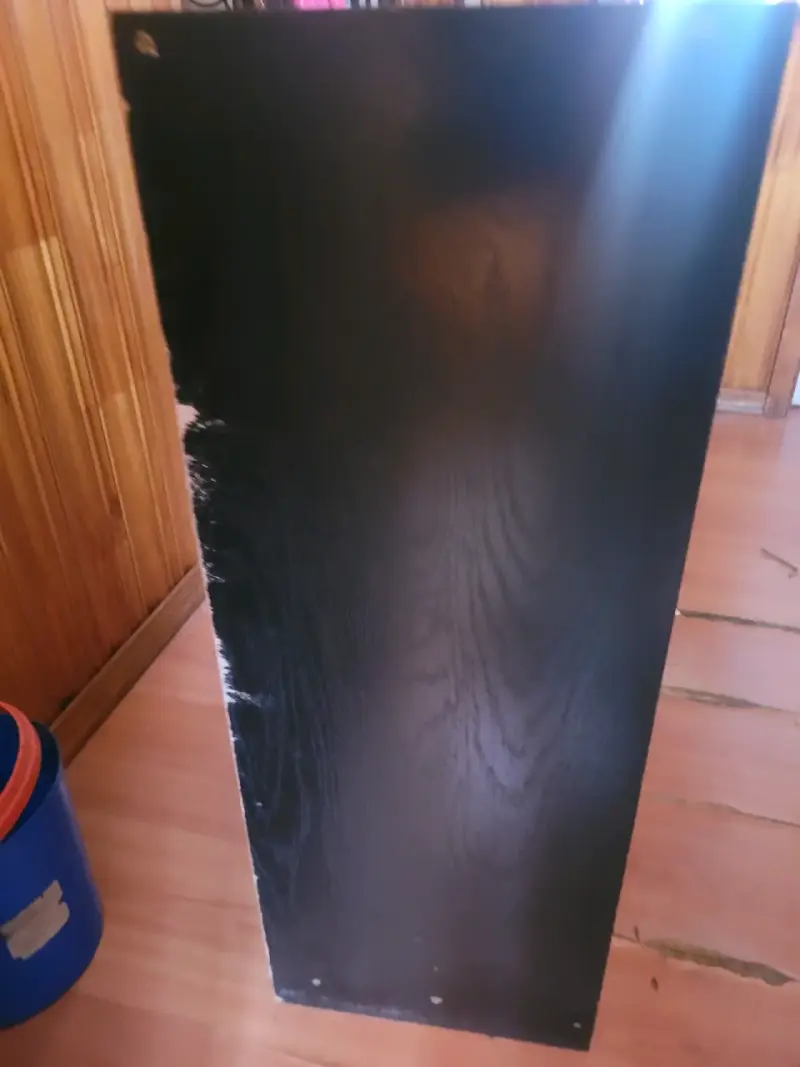 Estante de madera negro con tres niveles - 4