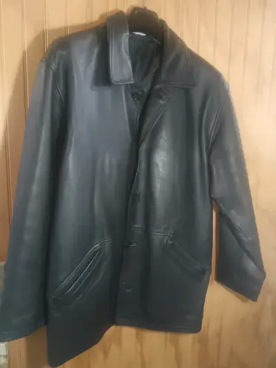 Abrigo de cuero negro para hombre - miniatura 1