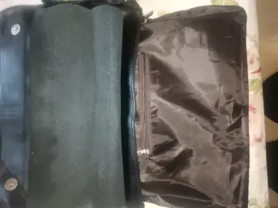 Bolso bandolera Gucci negro con detalle verde y rojo - miniatura 5