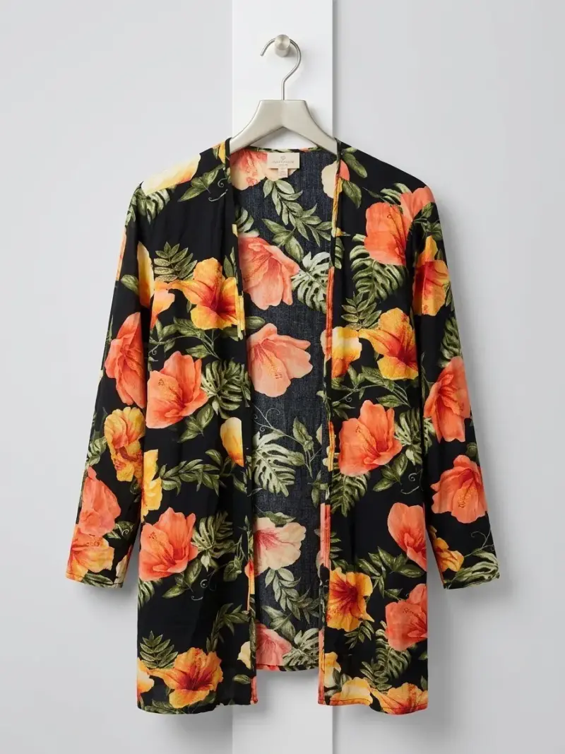 Kimono floral negro con estampado tropical