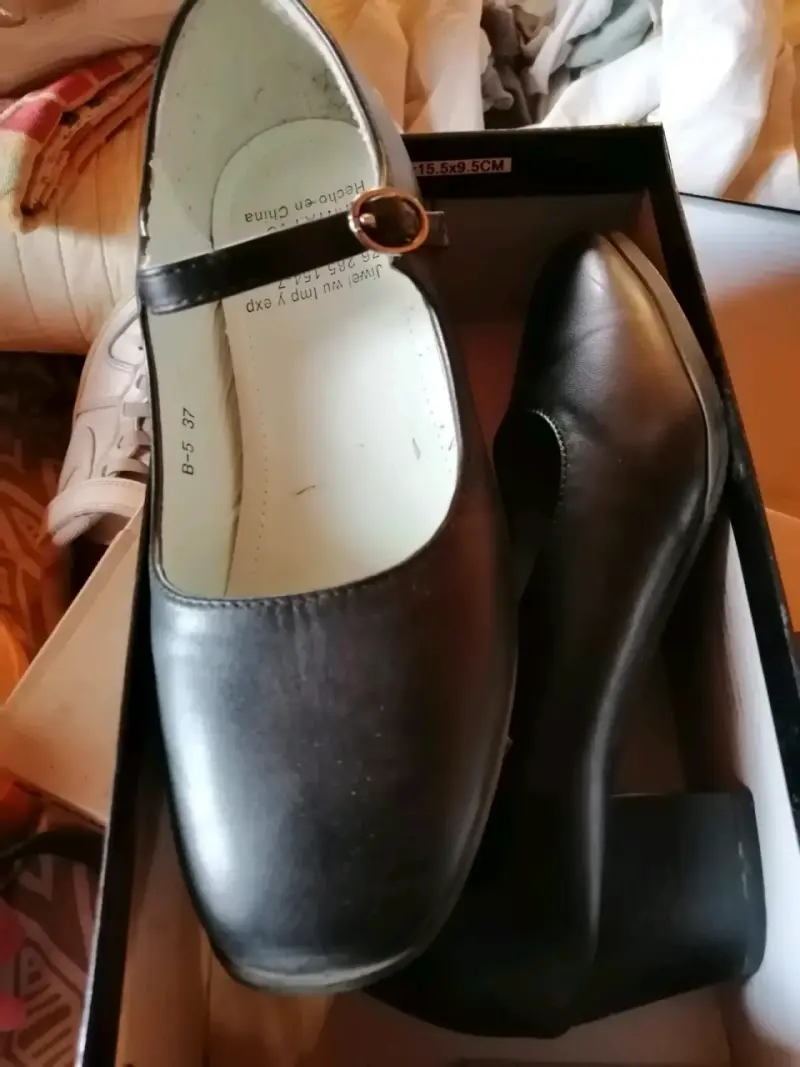 Zapatos de niña 27 y adulto 37 negros con hebilla - 2