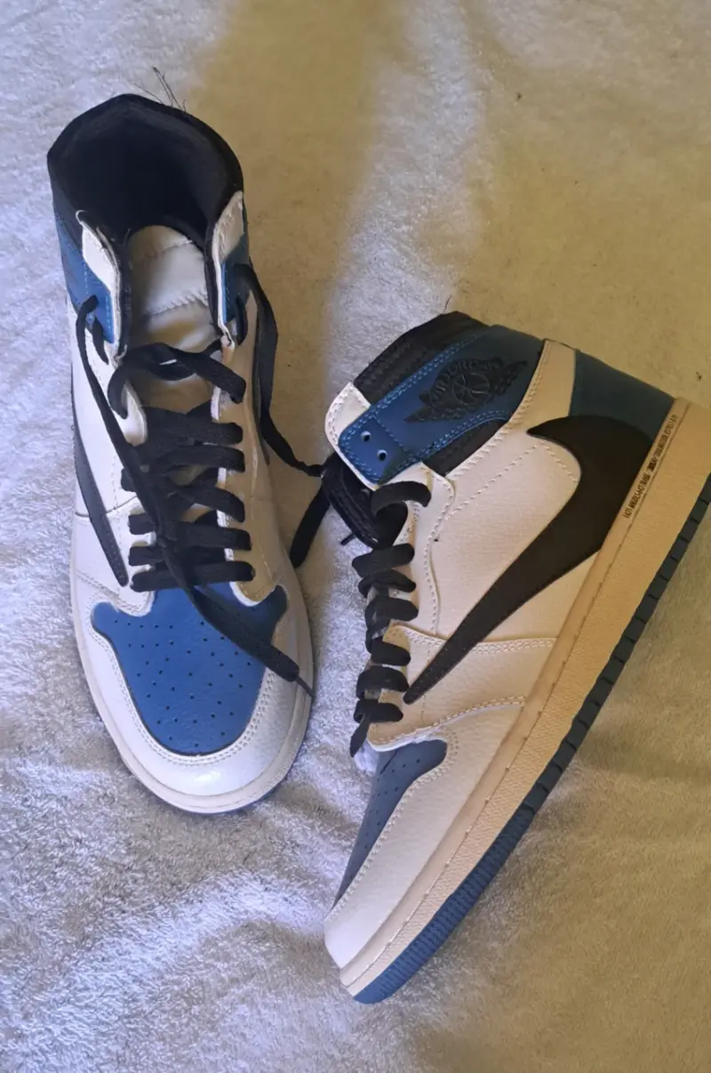 Zapatillas Air Jordan 1 Retro High OG - 1