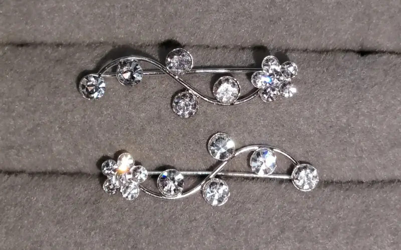 Pendientes de plata con diseño floral y cristales - 3