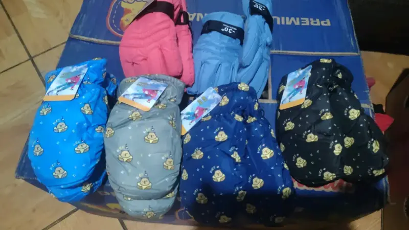 Polerón infantil Bluey azul con capucha - 3