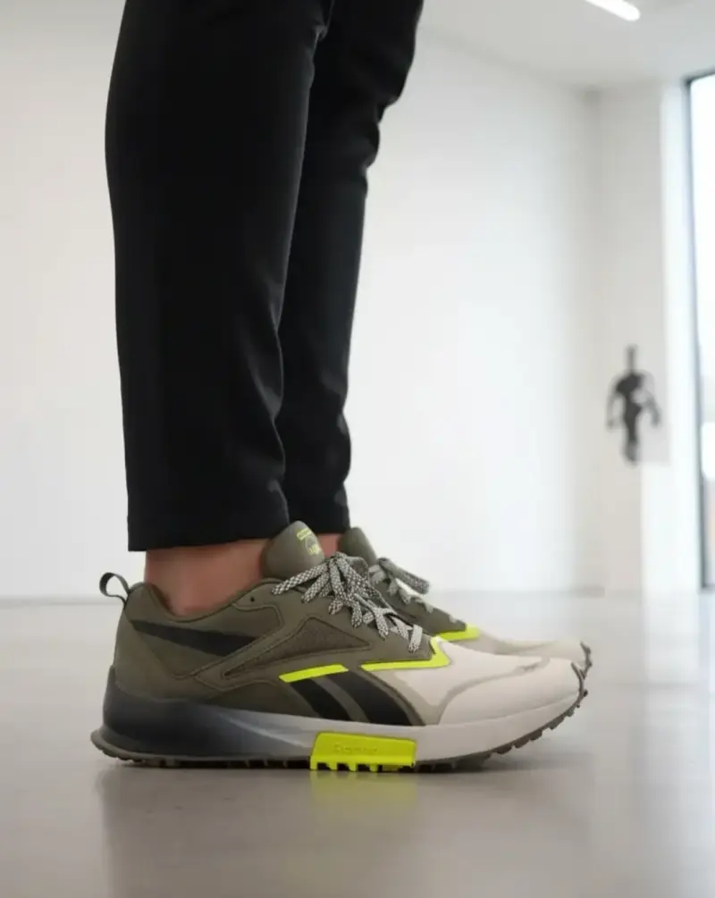 Zapatillas deportivas Reebok blancas y grises - 2