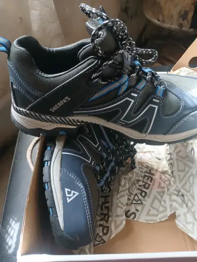 Zapatos de seguridad num 39 - miniatura 2