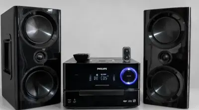 Sistema de sonido Philips con parlantes potentes - miniatura 1
