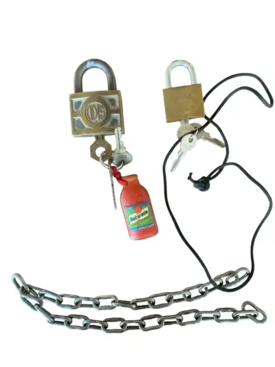 Candados de seguridad con llaves y cadena 57 cm - miniatura 1