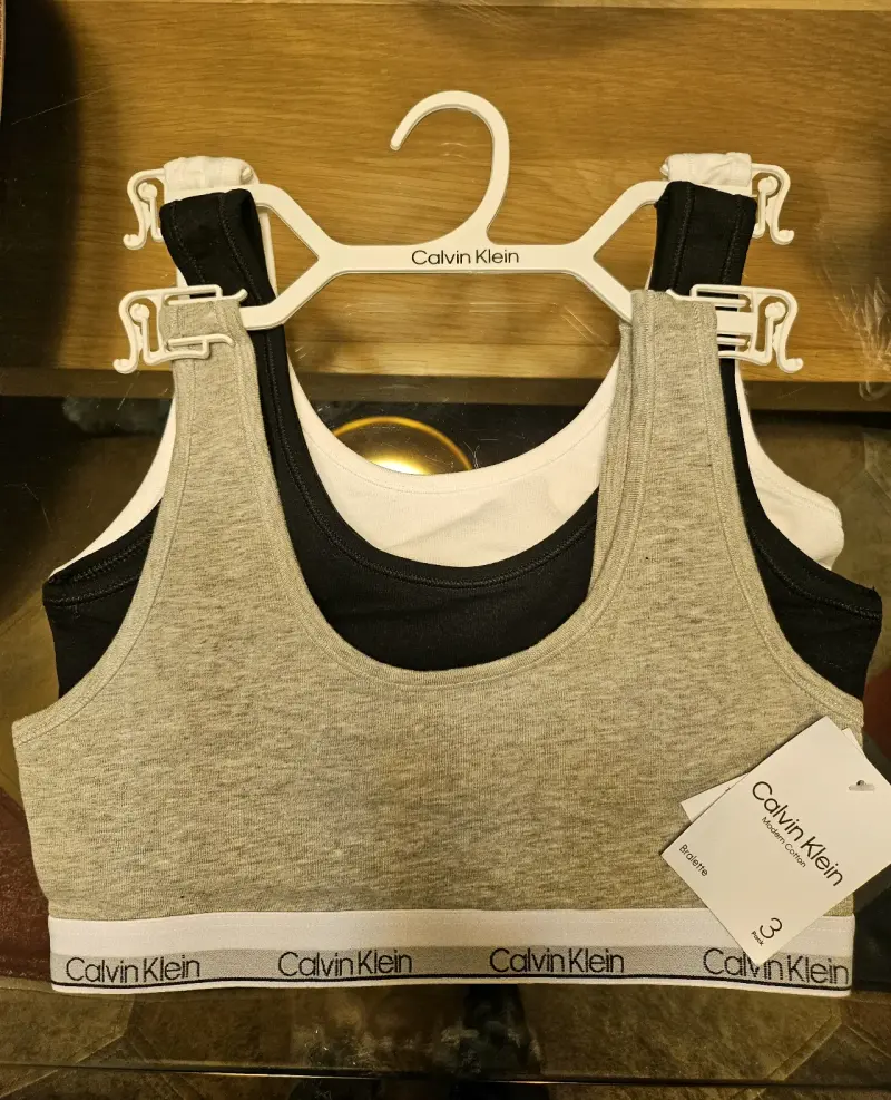 Set de bralettes Calvin Klein en varios colores