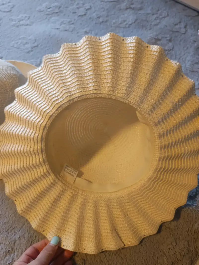 Sombrero de paja con diseño floral y botones - 2