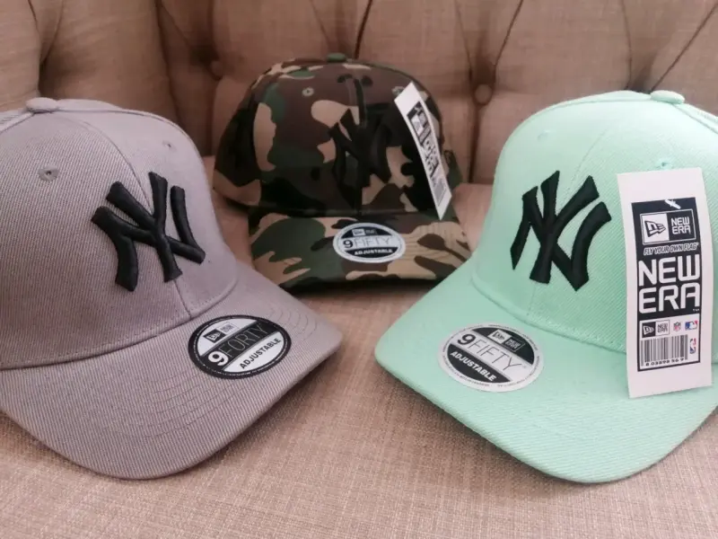 Gorras New Era NY ajustables en varios colores - 2