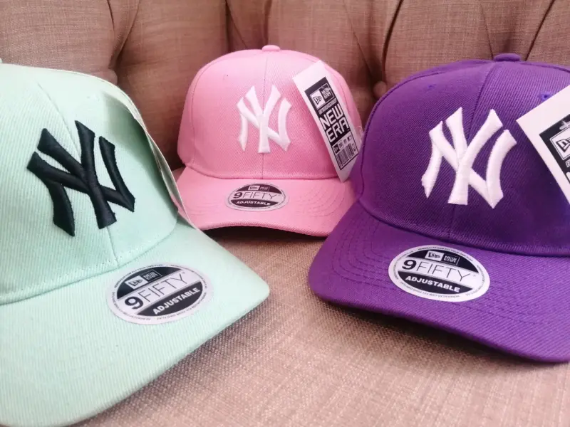 Gorras New Era NY ajustables en varios colores - 3