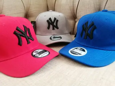 Gorras New Era NY ajustables en varios colores - miniatura 6