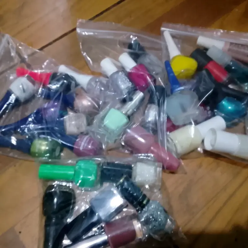 Lote de esmaltes de uñas variados - 2