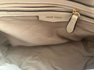 Bolso Nine West bicolor elegante - miniatura 5