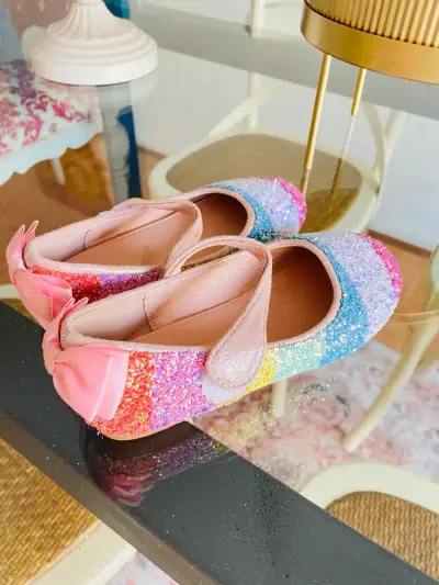 Zapatos de niña brillantes multicolor - miniatura 3