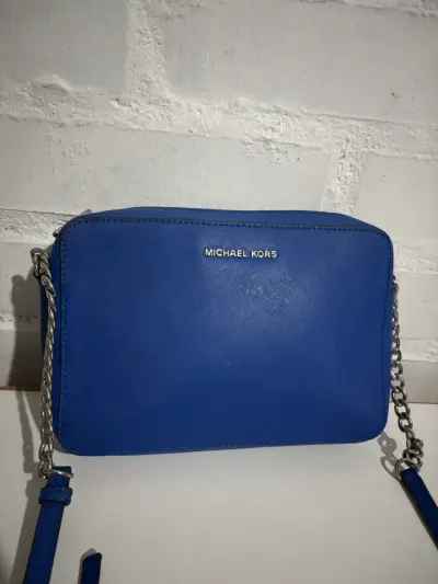 Cartera Michael Kors azul con cadena - miniatura 2