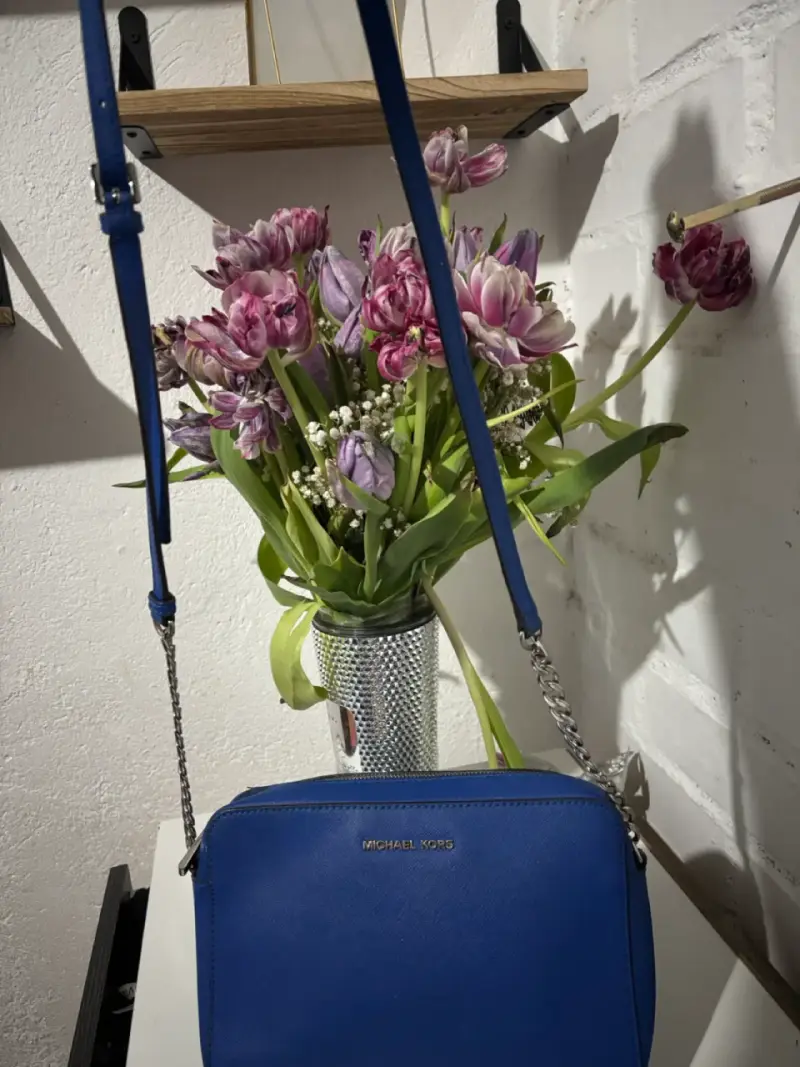 Cartera Michael Kors azul con cadena - 3