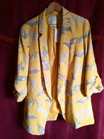 Blazer amarillo con estampado floral Alaniz - miniatura 1